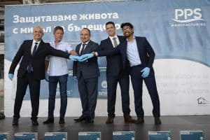 Заместник-кметът Стефан Стоянов откри първата фабрика за нитрилни ръкавици в Европа
