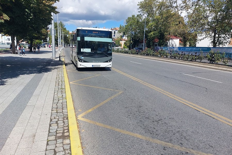 Градски транспорт - автобус - линия 7