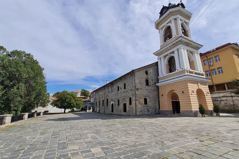 Опера Пловдив кани пловдивчани на КЛАСИК OPEN AIR в двора на Катедрален храм 