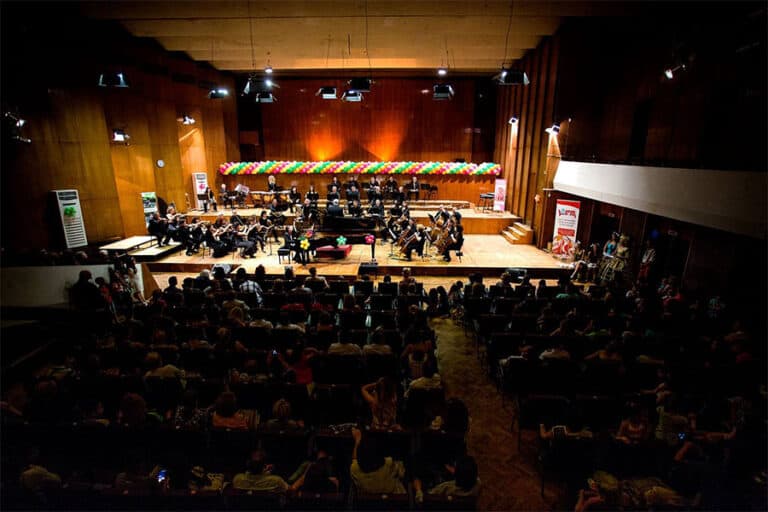 Концертна зала в Пловдив