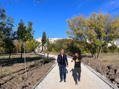 Започва изграждането на алеи и голяма детска площадка в парк „Кан Крум“