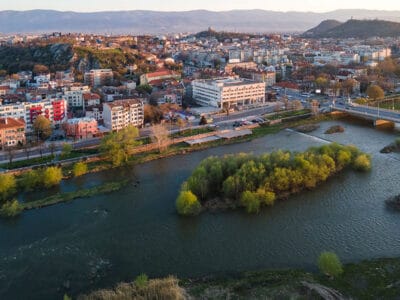 Нова, трета поред обществена поръчка за почистването на река Марица