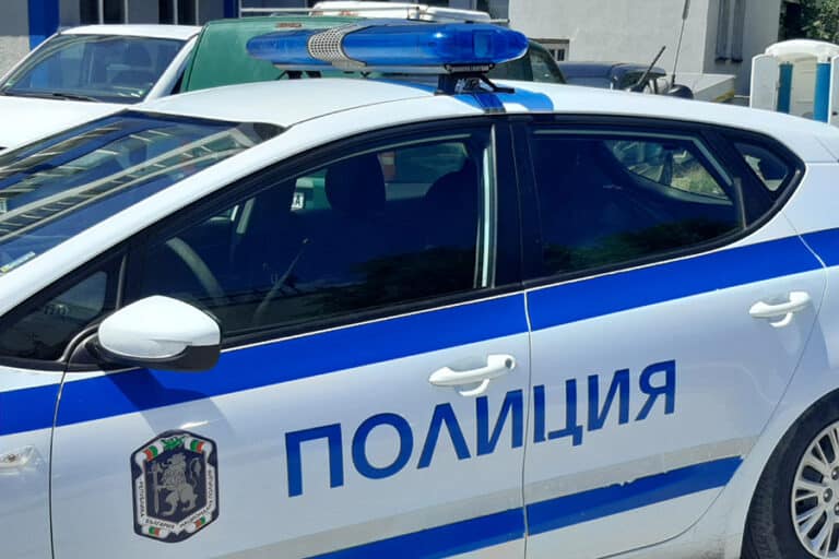 Приеха в болница пострадал при пътен инцидент на кръстовище в Пловдив