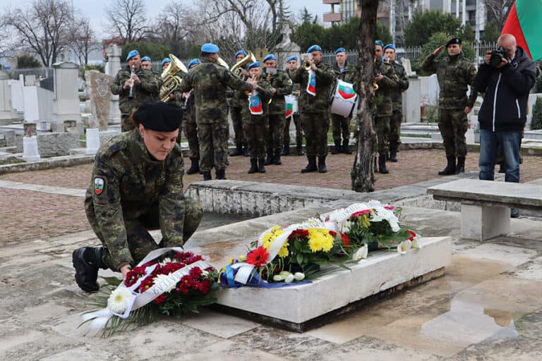 Полагане на цвета по повод 3 март - Освобождението на България