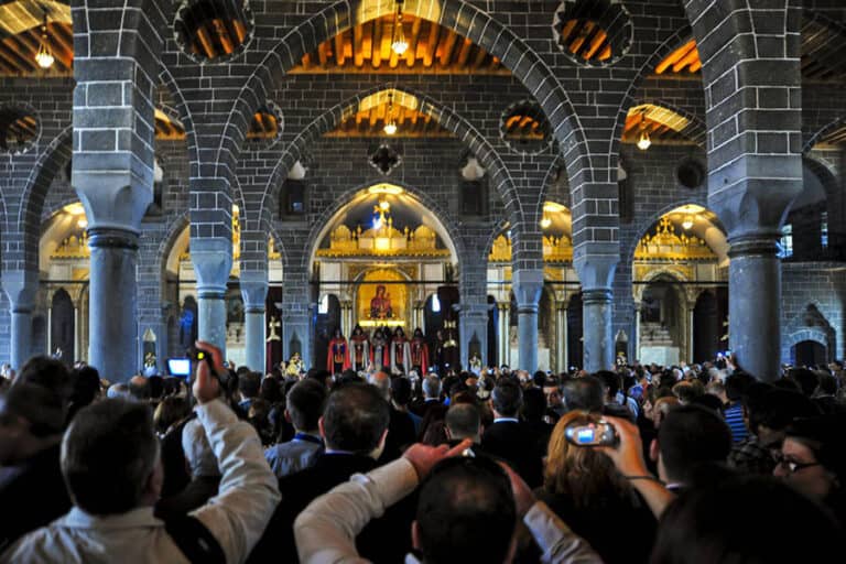 Фотоизложба показва арменското културно и историческо наследство по света