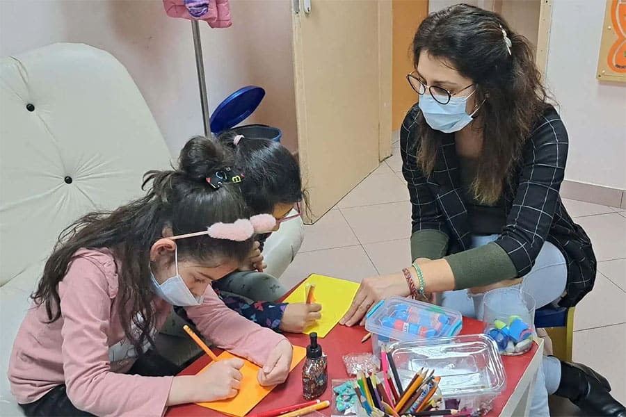 Терапия с изкуство прилагат в Детската клиника на УМБАЛ Свети Георги - Пловдив