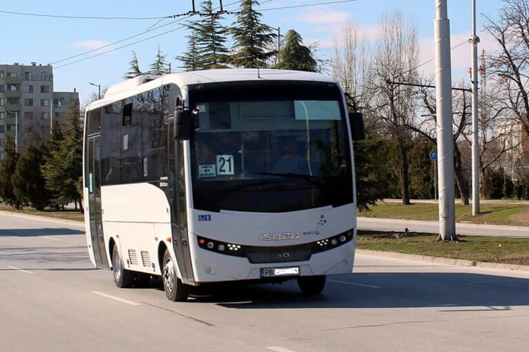 Градски транспорт - автобус - линия 21