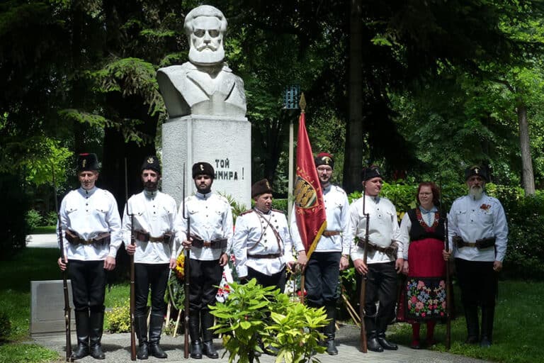Паметник на Христо Ботев в Пловдив