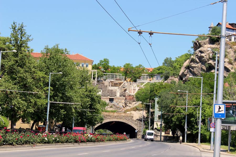 Тунелът под Античния театър в Пловдив