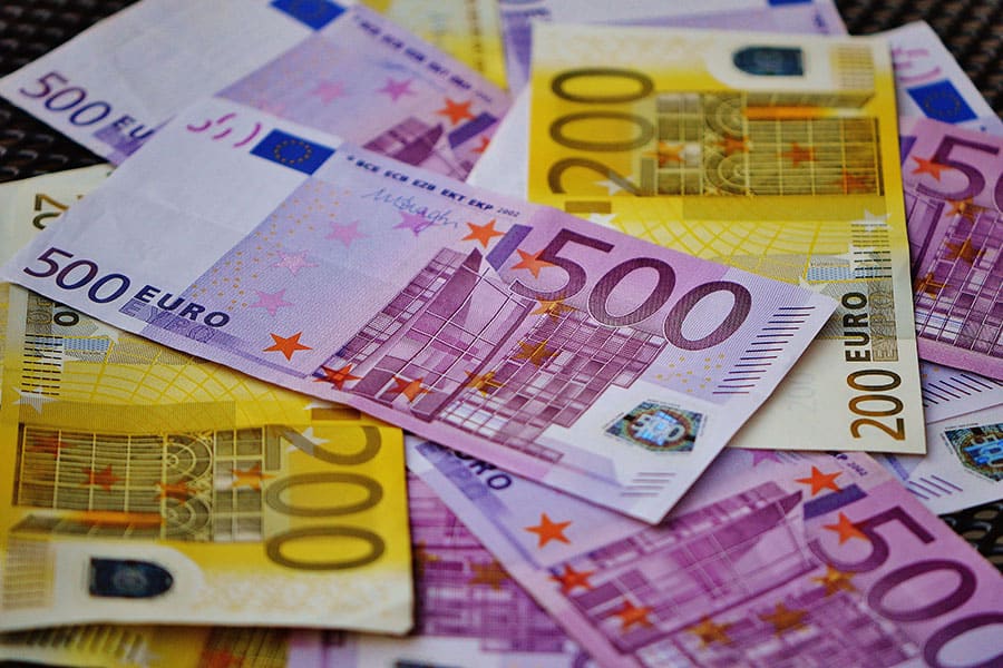 Пари, евро