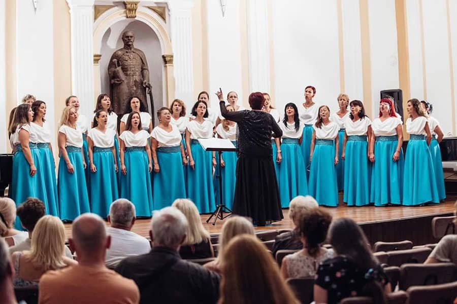 Дамски хор Тримонциум се завърна с награда от Международен хоров фестивал в Сърбия