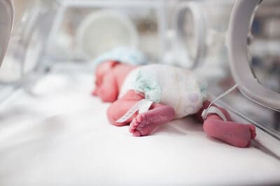 3 недоносени бебета бяха спасени от лекари от УМБАЛ Свети Георги