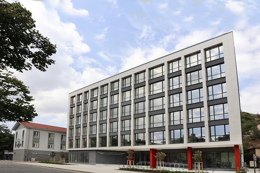 Нова сграда на Медицински университет - Пловдив