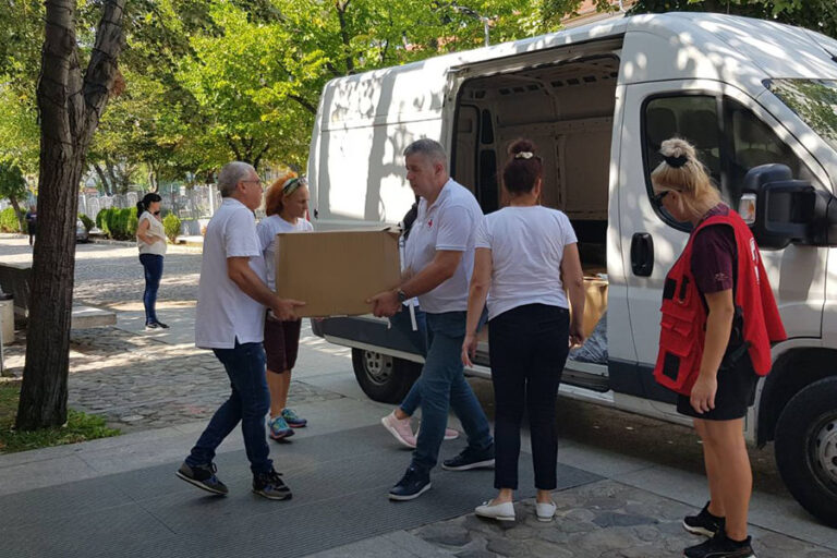 Община Пловдив изпрати 300 хранителни пакета в помощ на Царево