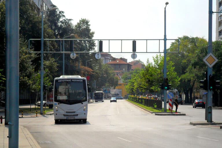 Градски транспорт - автобус - линия 21 2