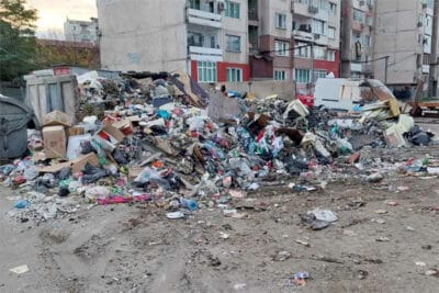 Отново десетки тонове отпадъци са събрали и извозени от Шекер махала и Столипиново