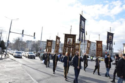 Въвежда се организация на движението, заради литийното шествие по случай Богоявление