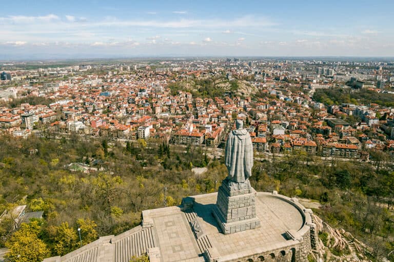 Внесоха предложение до Общинския съвет на Пловдив “Альоша” да бъде преместен