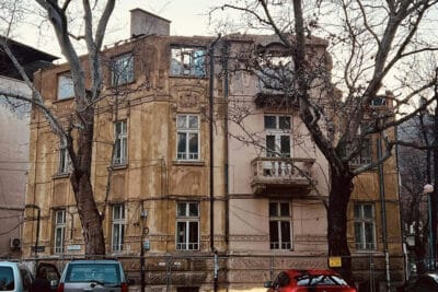 Политици от ПП-ДБ с инициатива за спасяването на емблематична сграда в Пловдив