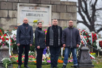 От Възраждане в Пловдив се обявиха за запазването на паметника на Альоша