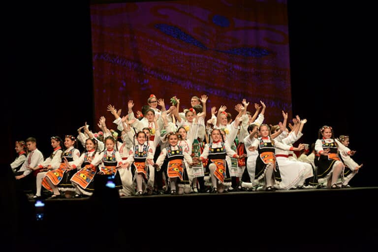 Детският танцов състав Луди Млади ще представи България на Международен фестивал в Истанбул