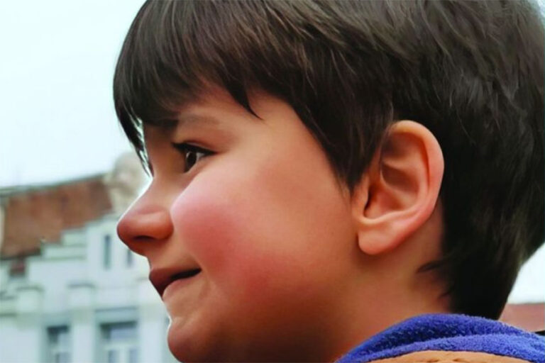 Доброволец от Пловдив 112 търси помощ за седемгодишния си син Ицко