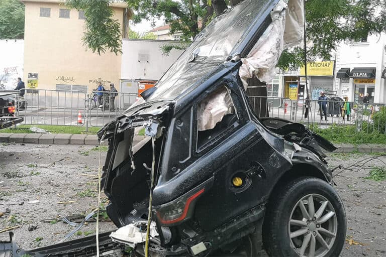 Двама младежи загинаха при жестока катастрофа тази нощ в Пловдив (СНИМКИ)