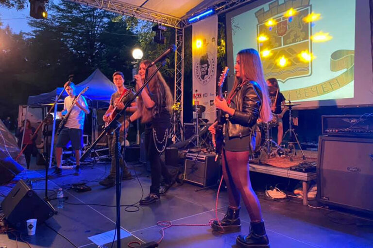 Ученически рок групи от цялата страна се събират на 8-то издание на S`Cool Rock Fest в Пловдив