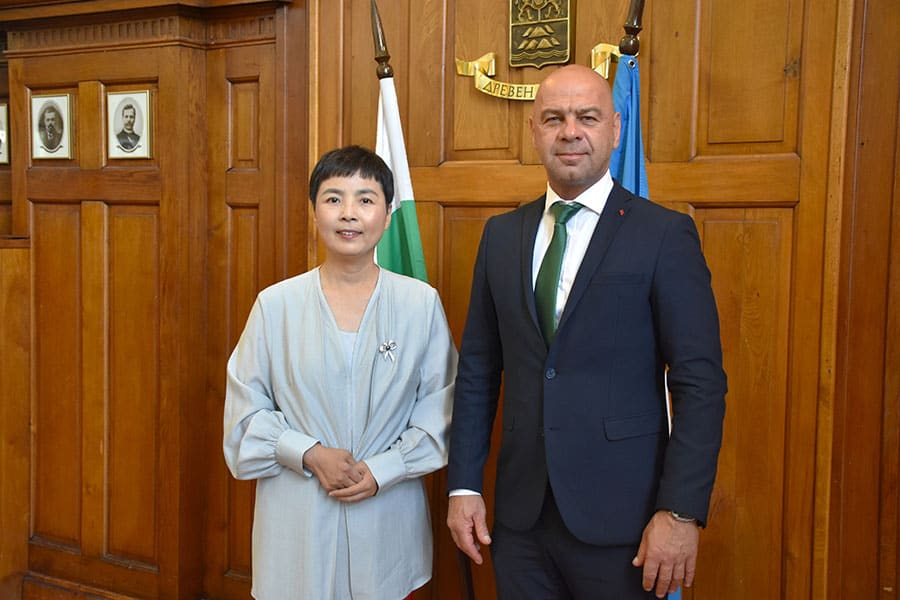 Кметът Костадин Димитров се срещна с новия посланик на Китай Н. Пр. Дай Цинли