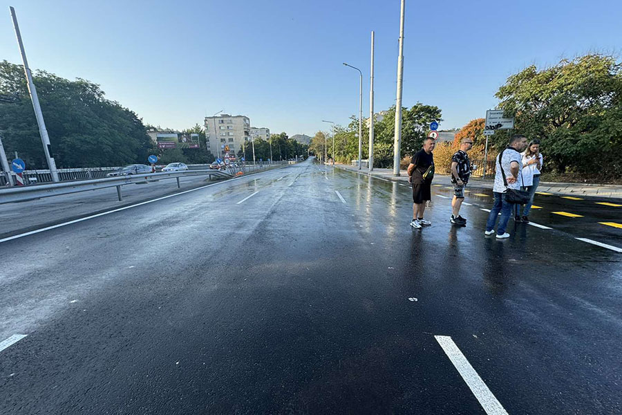 Откриха реконструираната отсечка от западното платно на бул. ,,Васил Априлов“