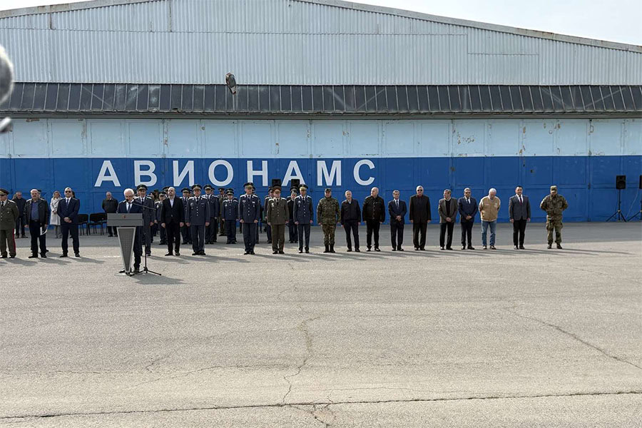 75 години Авиобаза Граф Игнатиево отбелязаха с въздушни демонстрации
