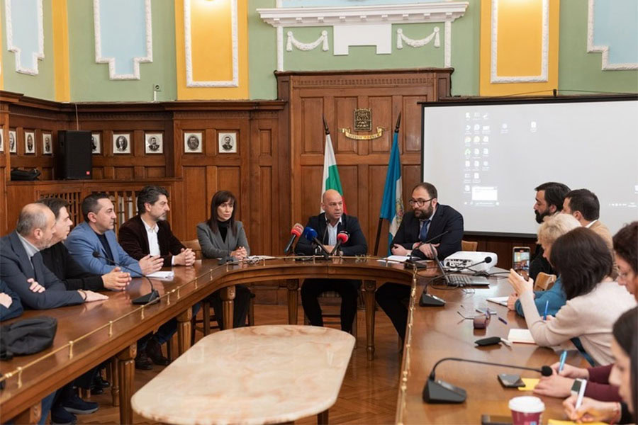Община Пловдив иска управлението на Концертна зала, за да завърши ремонта