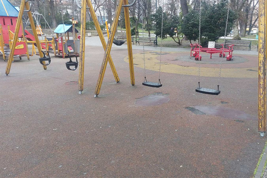 Затварят голямата детска площадка в Цар-Симеоновата градина за ремонт
